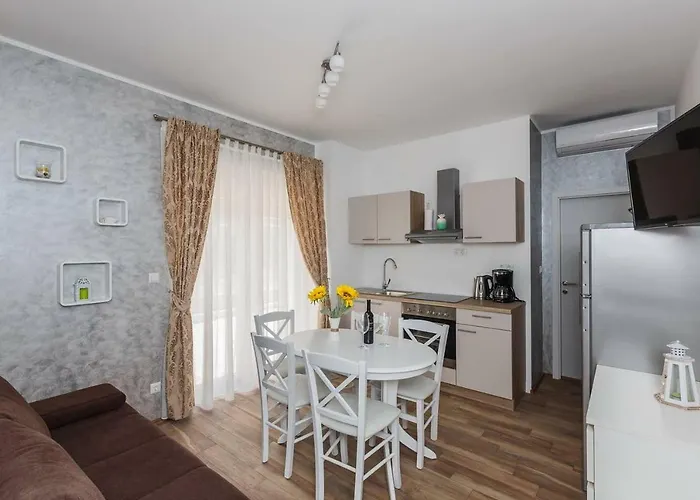 Appartement Nikola 3 Trogir